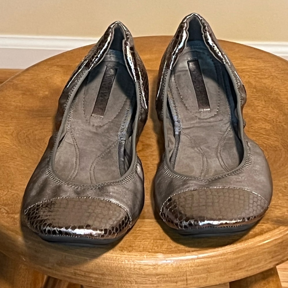 Nine West Ballet flats. Size 9 Pewter color